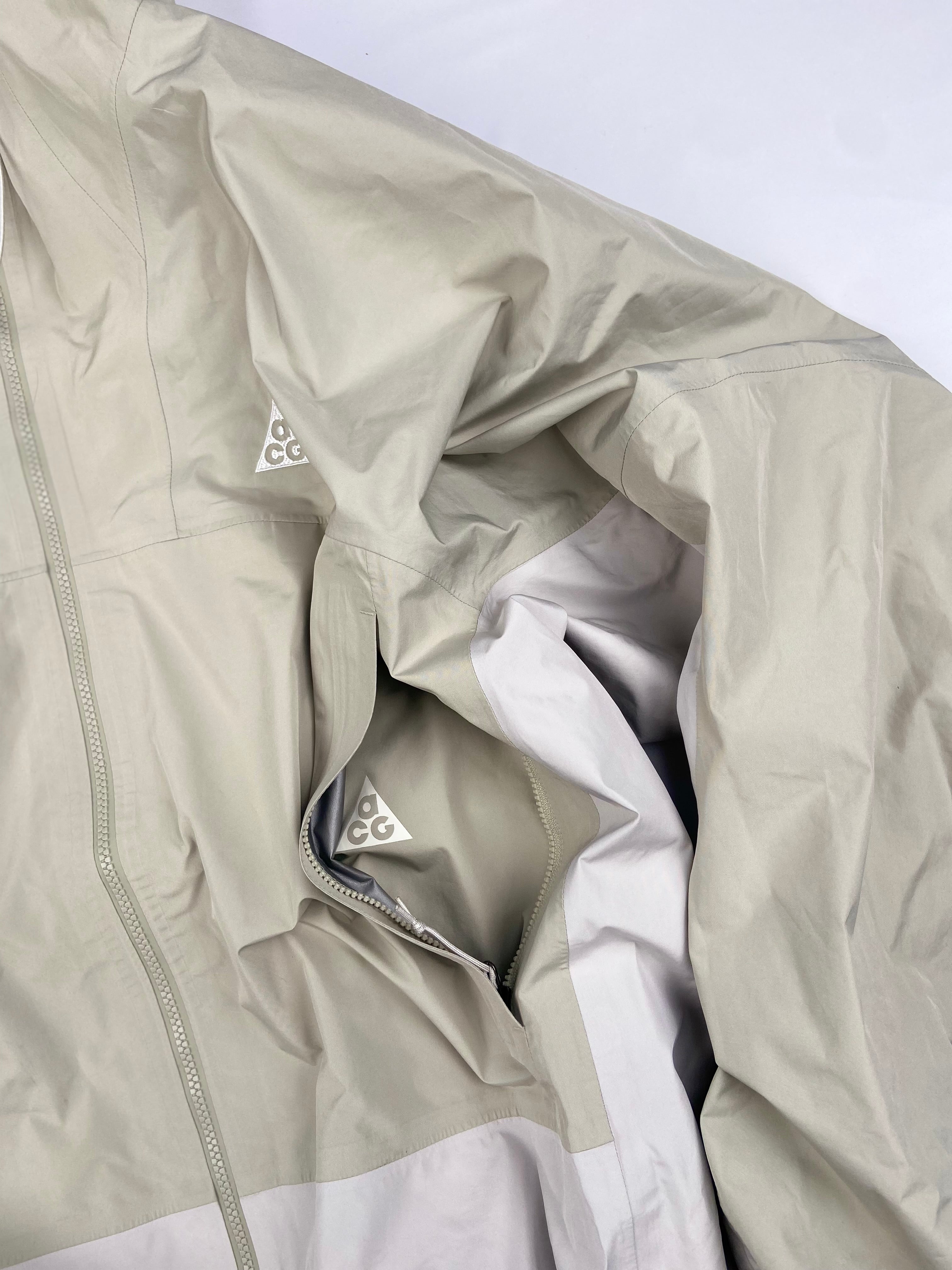 Nike ACG Storm-FIT ADV "Chain of Craters" Jacket (L)