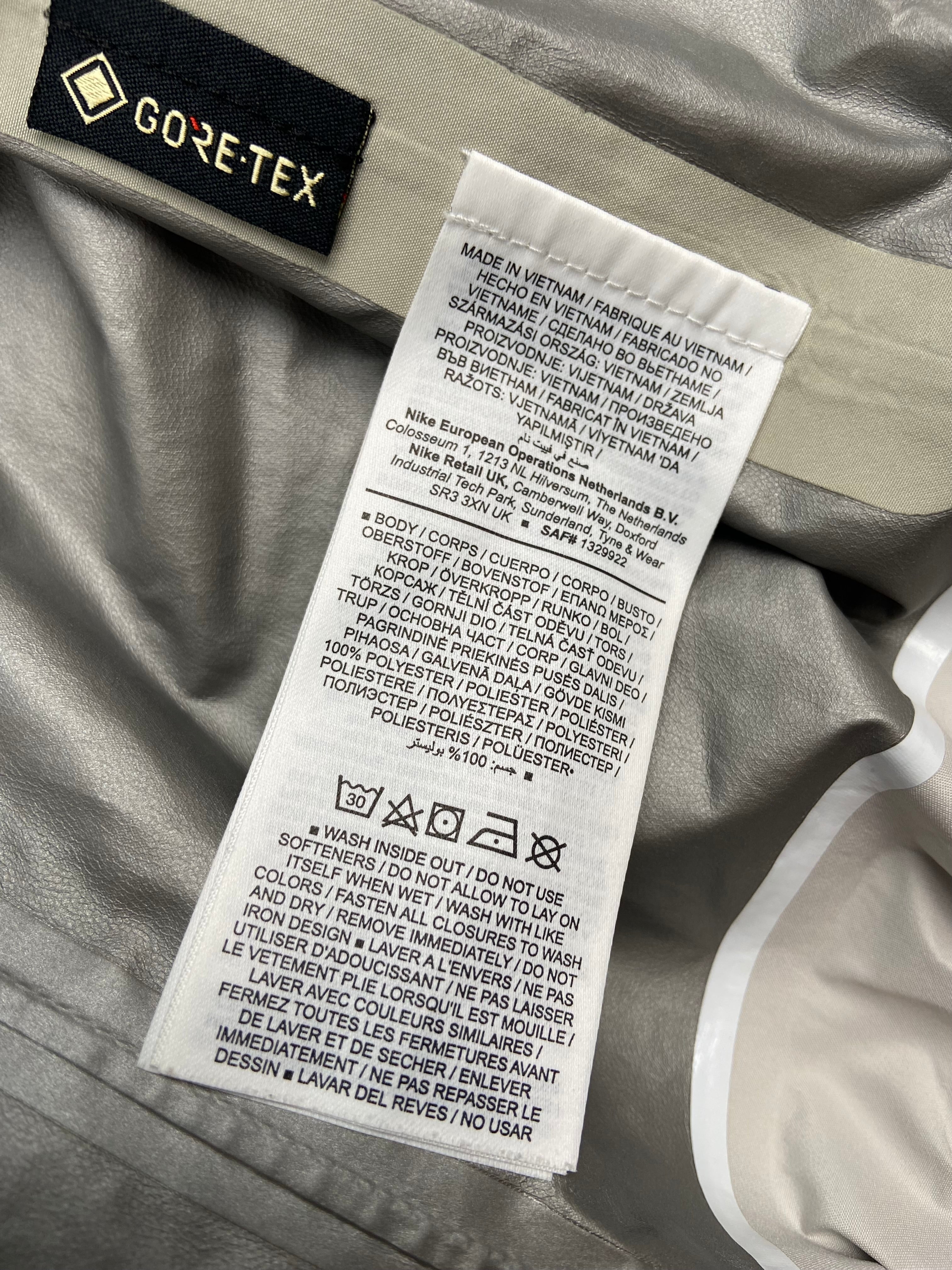 Nike ACG Storm-FIT ADV "Chain of Craters" Jacket (L)